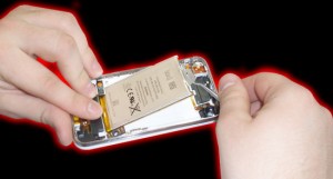 zamena_akkumuliatora-iphone3G-300x161 Обзор цен на замену акб iPhone