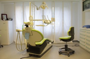 stomatolog-300x199 Открываем стоматологический кабинет